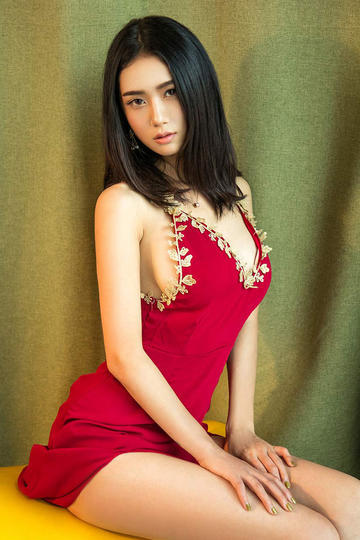 欧洲美女露尿口