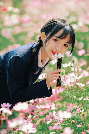 国产免费10页精品视频